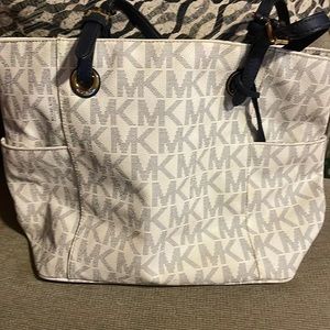 White Michael Kors Purse